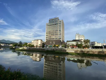 Ripple Hotel Отели в г. Вупин