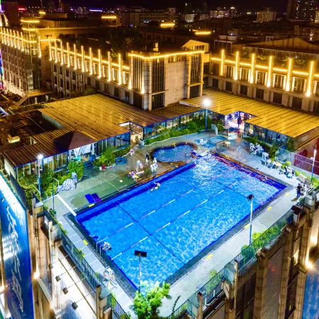 Zhaoqing International Hotel (Qixingyan Xinghu Scenic Area Branch)