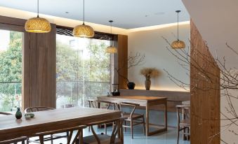 Floral Lux Hotel · One valley and one villa Hotel (South Gate store of Huangshan Scenic Area)