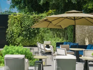 UFUN Plus Scenic Hotel (Nanning Nanhu Park Zhongshan Road)