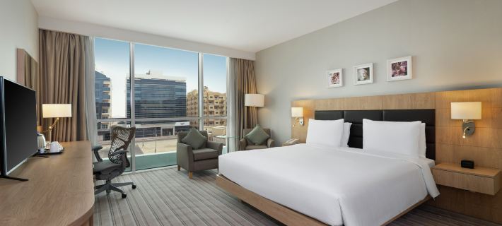 Hilton Garden Inn Dubai, Mall Avenue Hotele w: Dubaj