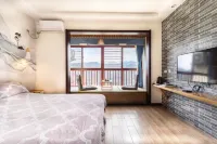 Riverside Meiju Hostel