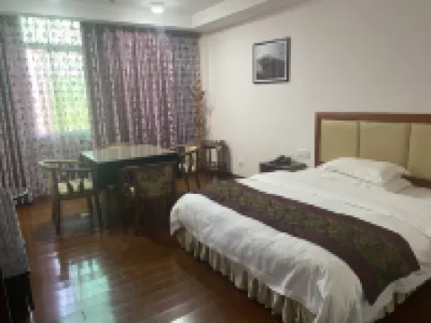 Shunfenglou Hotspring Hotel