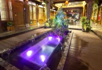 Langzhong Kerenju B&B (Zhuangyuan Paifang Branch) - romantici