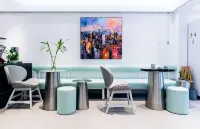 Xing Zhe Designer Homestay (Cheng Wall Hepingmen Subway Station)