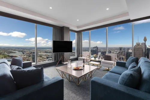 Meriton Suites World Tower