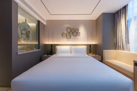 Orange Hotel (North Square of Nanchang West Railway Station)