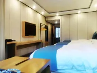 八宿銘景酒店（然烏湖店）