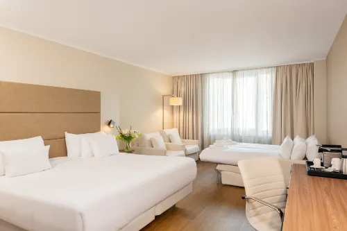 NH 컬렉션 베를린 미테 암 체크포인트 찰리