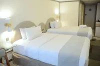 佩穆達劉易斯其恩酒店