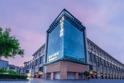 Orange Hotel