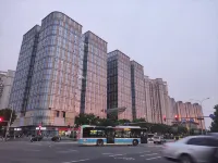 HanTing Hotel (Beijing Tongzhou Universal Resort) فنادق في بكين