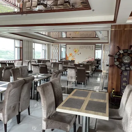 Vienna Hotel (Pingliang Greenland Plaza)