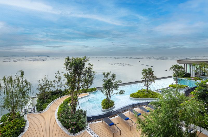 S Sriracha Hotel & Residence