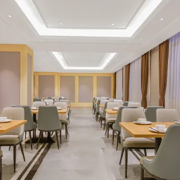 Vienna Hotel (Hechi Donglan Branch)