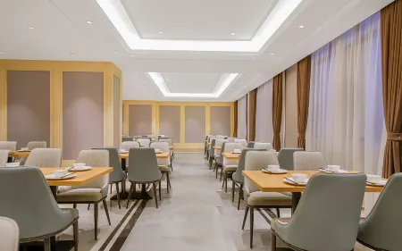 Vienna Hotel (Hechi Donglan Branch)