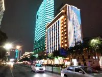 Orange family light luxury ins cinema apartment (Nanchang railway station store)