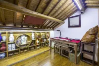 Xidi Shideyaju Art Gallery Boutique Homestay