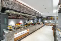 Grand Pacific Hotel - breakfast