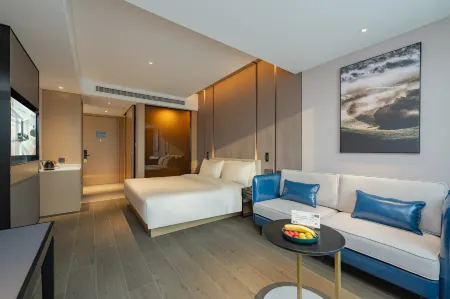 Atour Hotel Shanghai Jiading Juyuan Smart Center