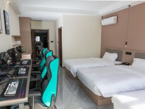 Haiyan TT E-sport Business Hotel