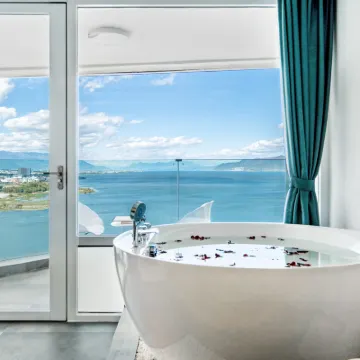 Qianyu Seaview Resort Hotel Hotels near Erhai Park