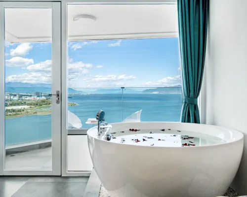 Qianyu Seaview Resort Hotel Hotels in Dali