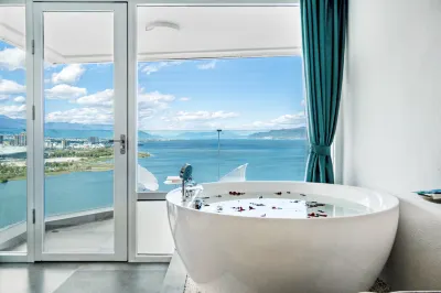 Qianyu Seaview Resort Hotel Hotels near Dali Railway Station