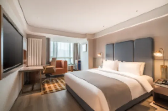 Elong Hotel (Beijing Tongzhou Liyuan Metro Station)