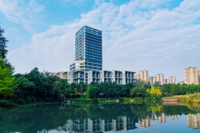 Holiday Inn Express Chengdu Pidu (Heping Street Subway Station)