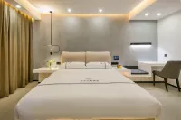 Yuedu Hotel Yuedu (Kaili International Trade Shopping Center Grand Cross Branch)