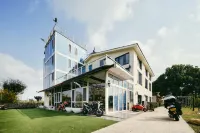 Mijing Homestay (Yinxinghu Amusement Park Sujia Lixiangcun Branch) Hotels near Shuangfan Consultation Study, Longxiang