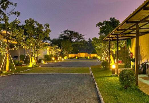 4. 블루 문 부티크..