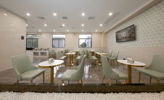 Yixuan Anlai Hotel (Zhangye Avenue, Fangcheng County, Nanyang)