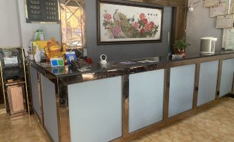 Quxian Juncheng Hotel