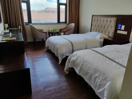 Yuanmeng Hotel (Hongyuan Yinzhu Square) Отели рядом с достопримечательностью «Ruixiang Tower»