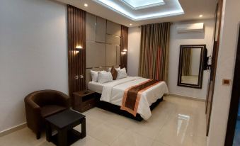 Entrust Hotel and Suites