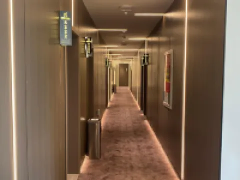 Qimingxing E-Sports Hotel (Xiping Leizu Cultural Park) Hotels in Xiping