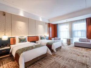 Fenxing Lihua Grand Hotel