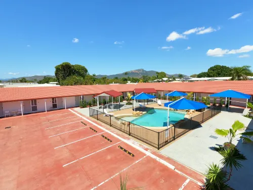 Monte Carlo Motor Inn Hotels in Garbutt