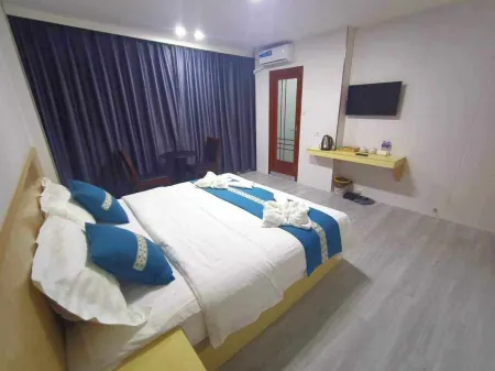 Venice Star Grand Hotel Отели рядом с достопримечательностью «Университет Лисеум оф Филиппины»