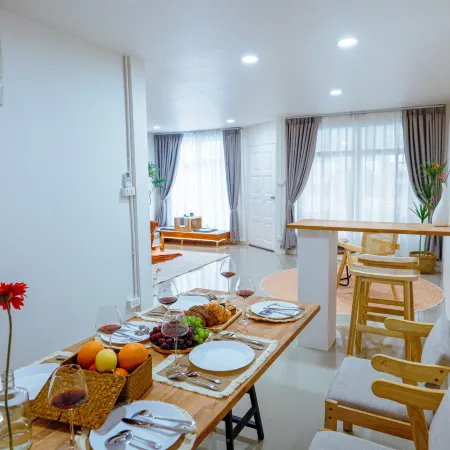 Ratchada Retreat Bespoke Urban Villa 3