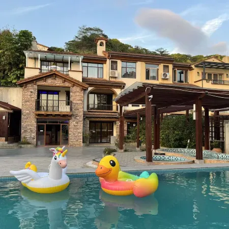 Longmen R&F Nankunshan Hot Spring Health Valley Lemon Villa