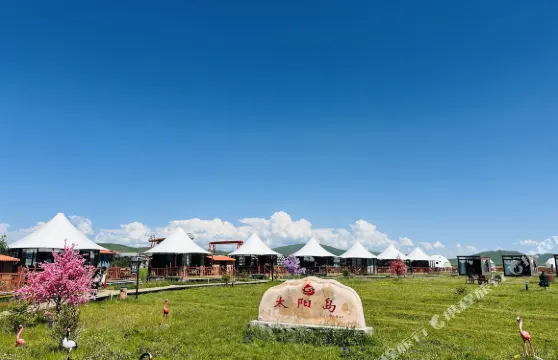 若爾蓋太陽島生態自駕營地