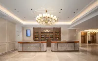 Vienna International Hotel (Longquan Square, Guangdong Pharmaceutical University Branch)