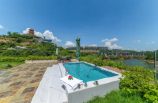 頤和·湖畔院子