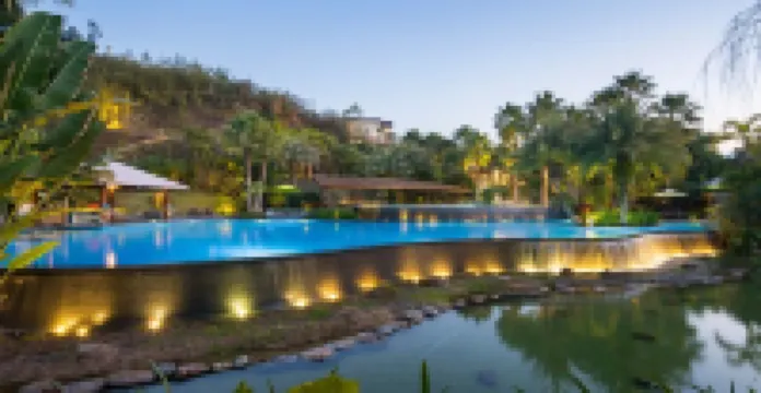 長泰半月山溫泉飯店