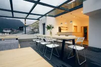 Travel of Swan Hostelling International (Wulingyuan Forest Park Logo Store) Hotels in 