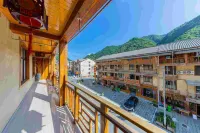 Shennongjia Mengtianhu Hotel Hotels near International Friendship Garden