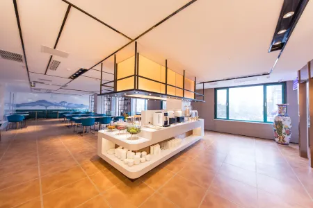 Orange Hotel (Xuzhou Suining International) Отели в г. Суйнин